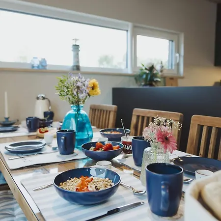 Vakantiehuis Familienhaus Mit Hochwertiger Ausstattung Sagard